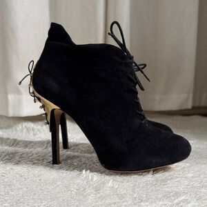 Sam Edelman Elegant Black and Gold Women's Heels